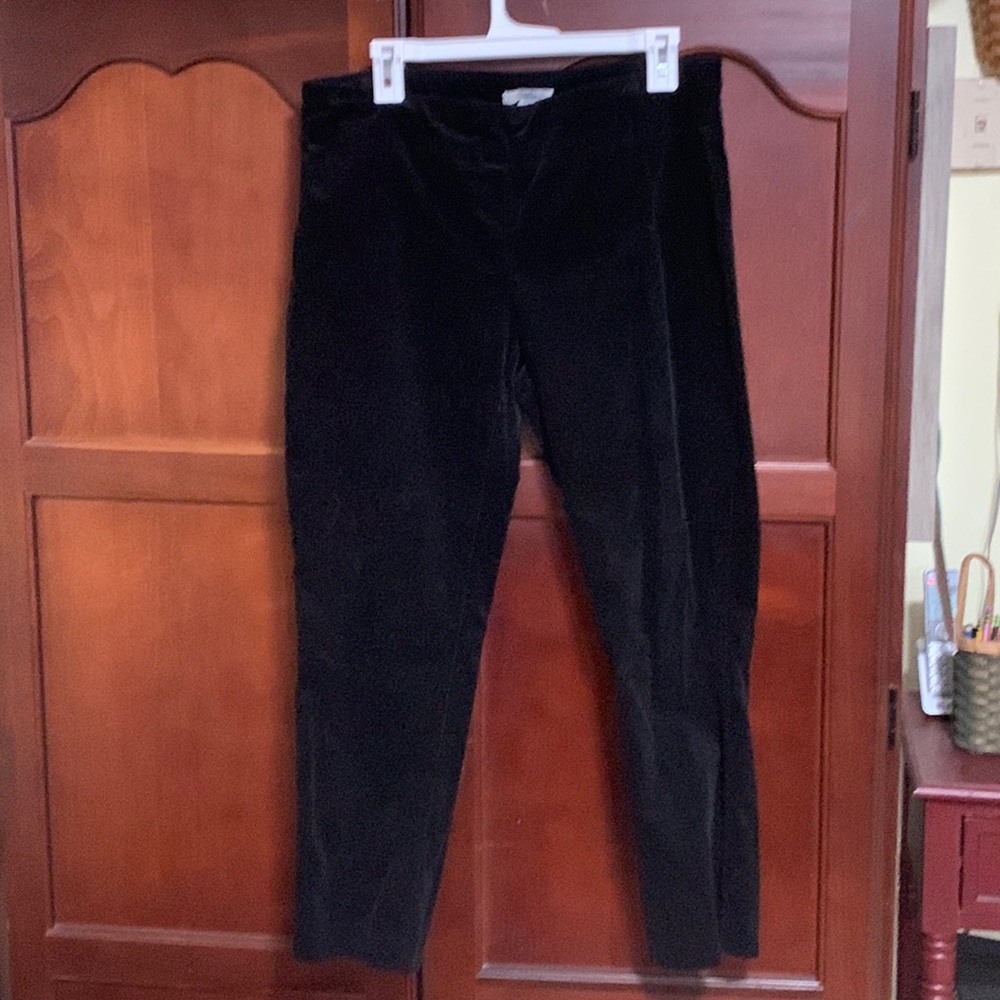 Women’s Croft and Barrow Size 12P black corduroy pants